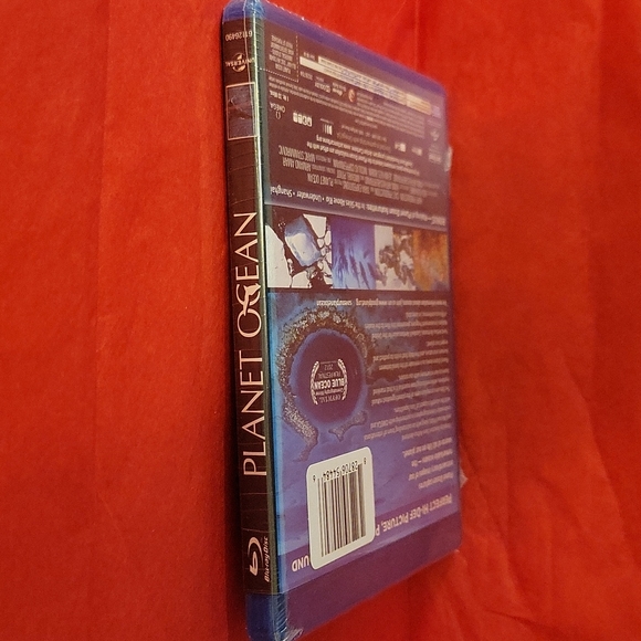 🌲 NWT Planet Ocean Blu-ray disc film - Picture 3 of 4